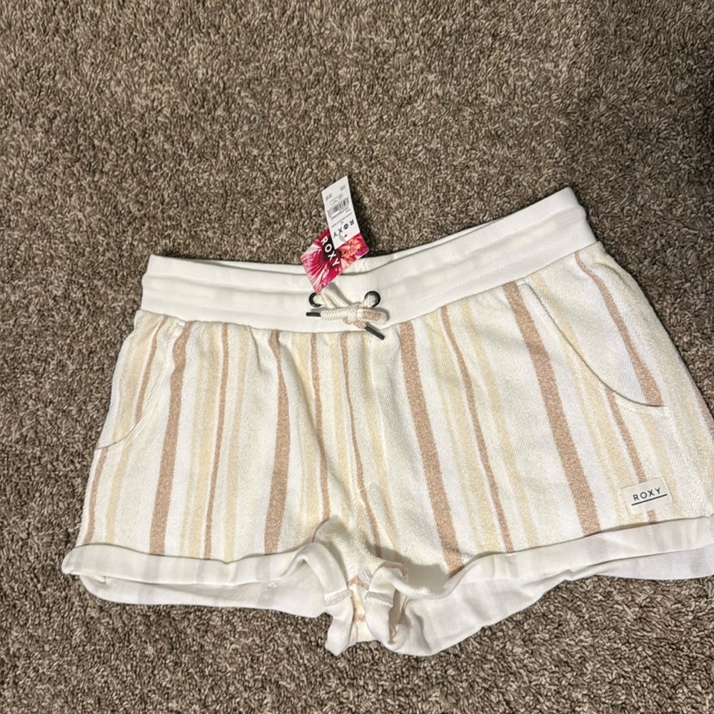 Roxy waves and rays short XL
